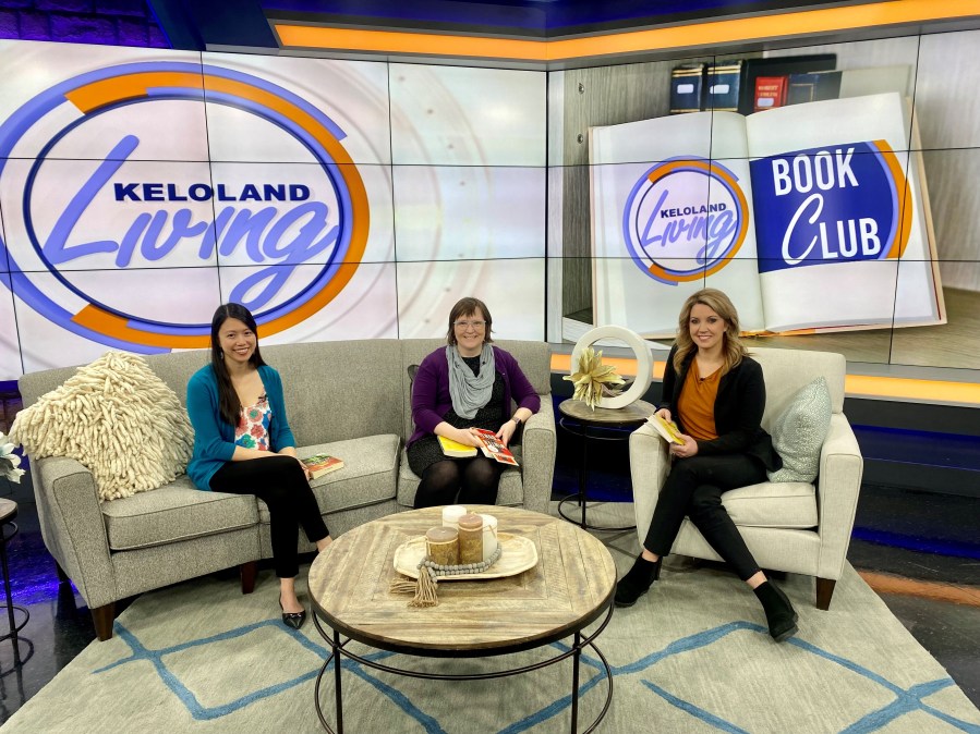 Kim Koblank和Lucy Steiger加入Ashley Thompson在KELOLAND Livingbeplay官网全站苹果片场